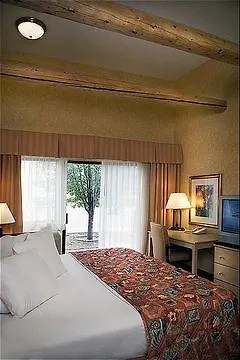 Doubletree By Hilton Hotel