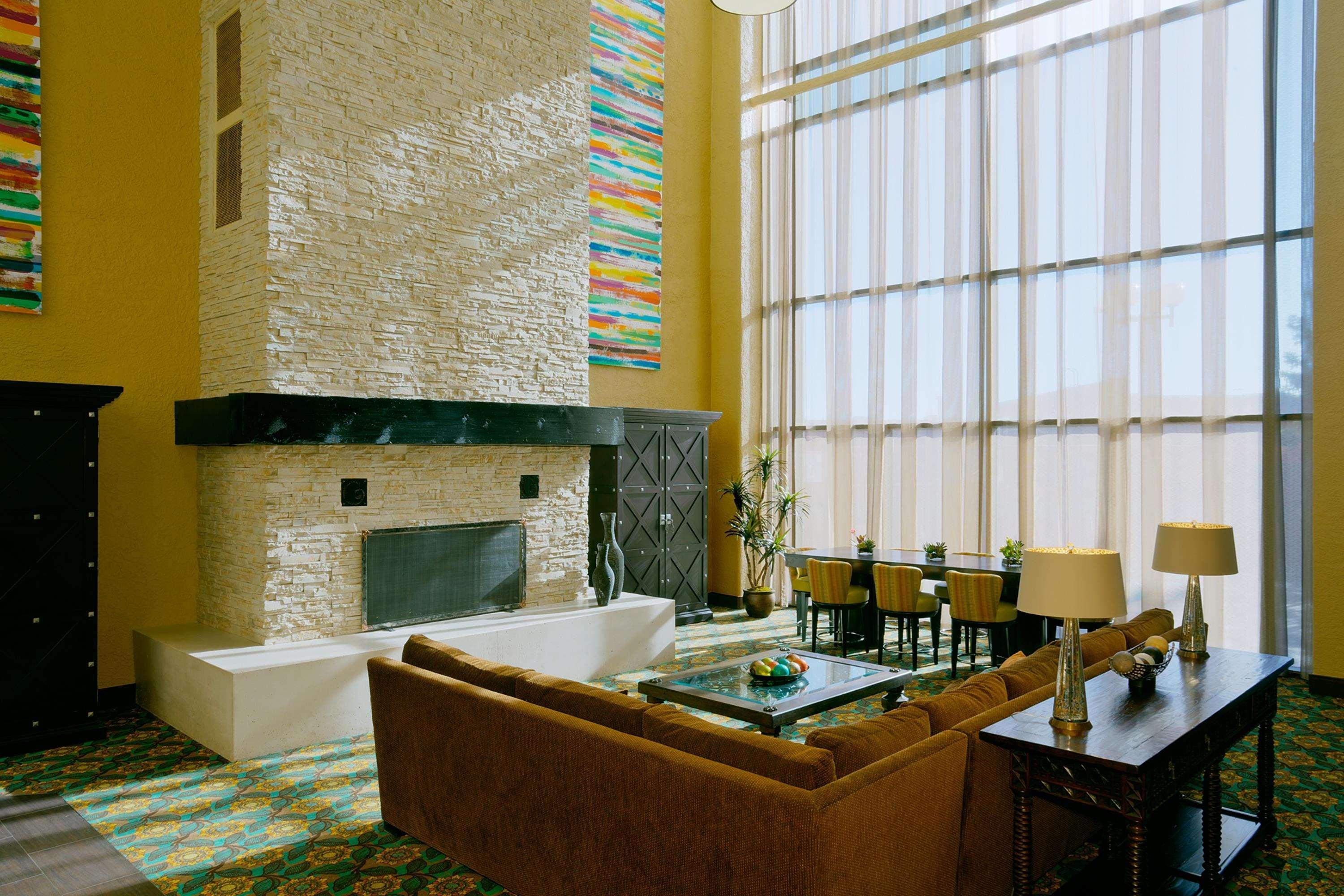 Hotel Doubletree By Hilton